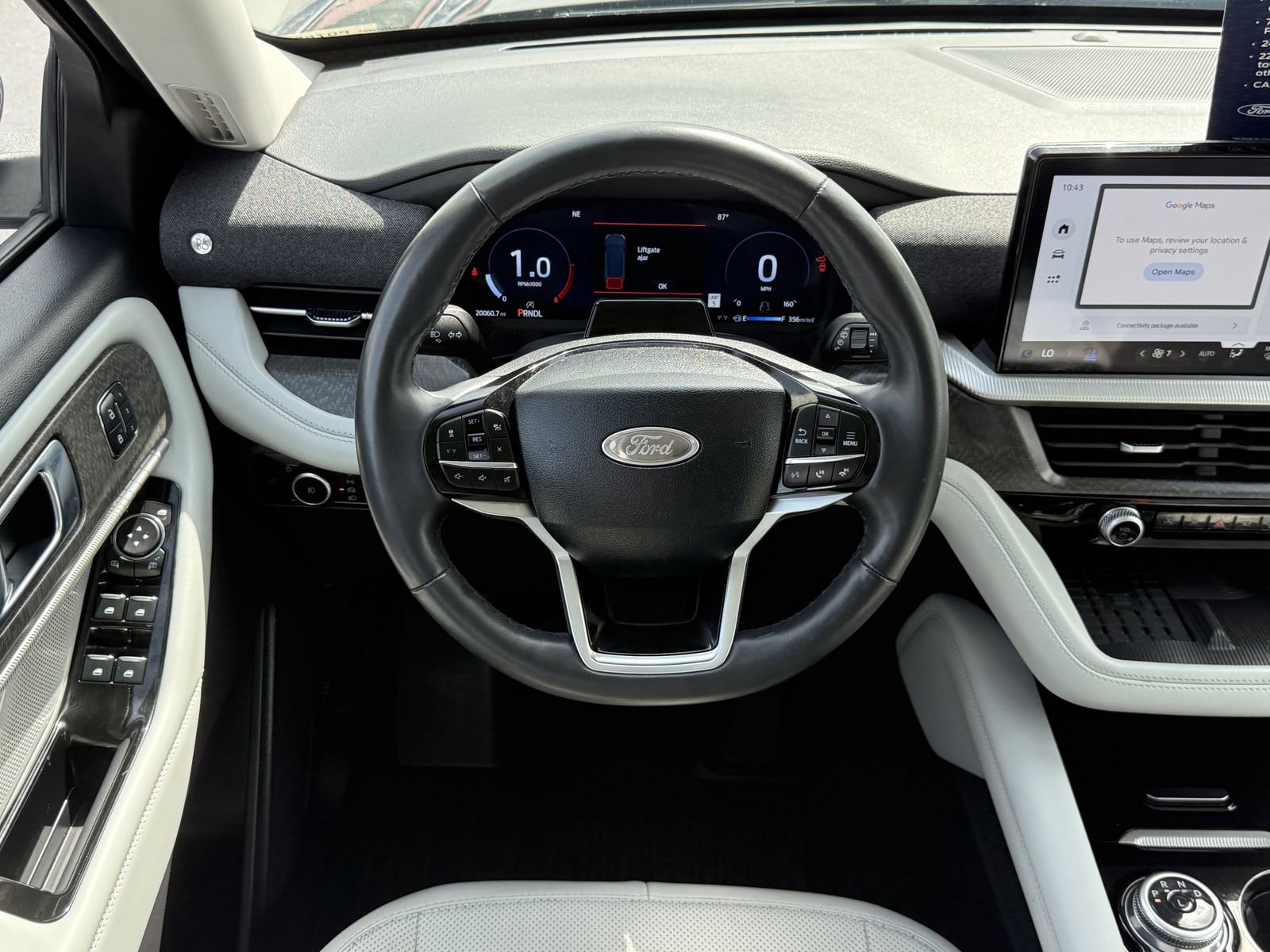 Certified 2025 Ford Explorer Platinum w/ Ultimate Package AWD/4WD image 14