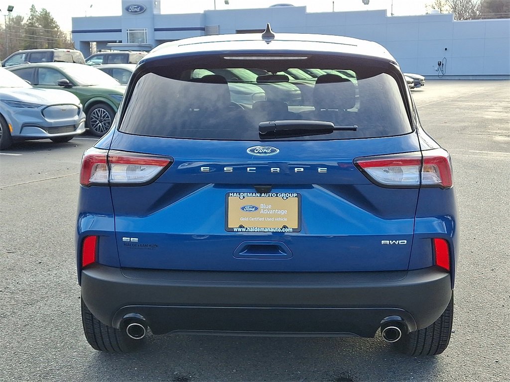 Certified 2022 Ford Escape SE w/ SE Sport Appearance Package image 6