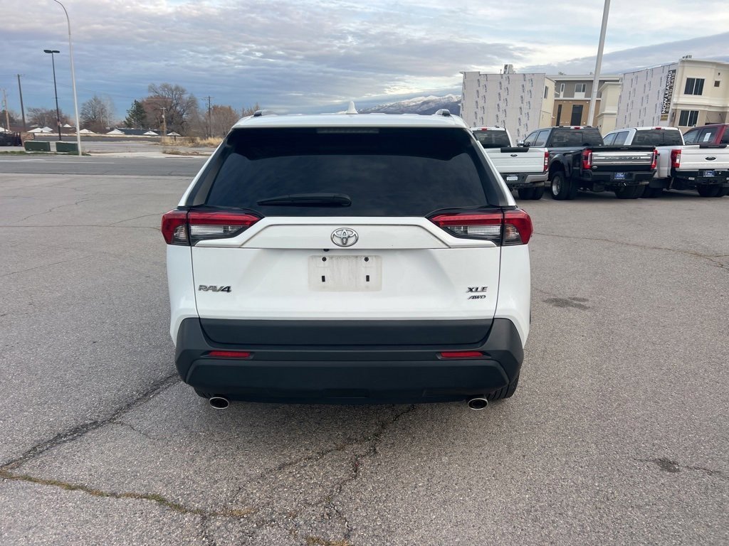 Used 2023 Toyota RAV4 XLE image 9