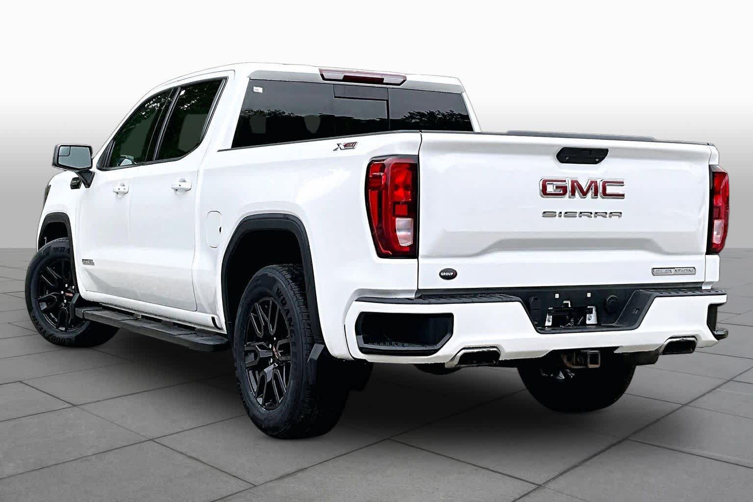 Used 2020 GMC Sierra 1500 Elevation w/ Elevation Value Package AWD/4WD image 12