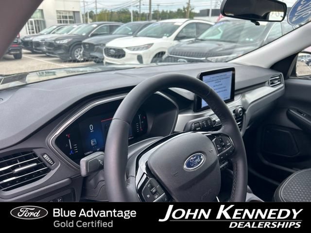 Certified 2023 Ford Escape Active AWD/4WD image 18
