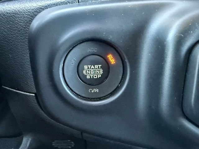 Used 2023 Jeep Gladiator Overland w/ Popular Equipment Package AWD/4WD image 35