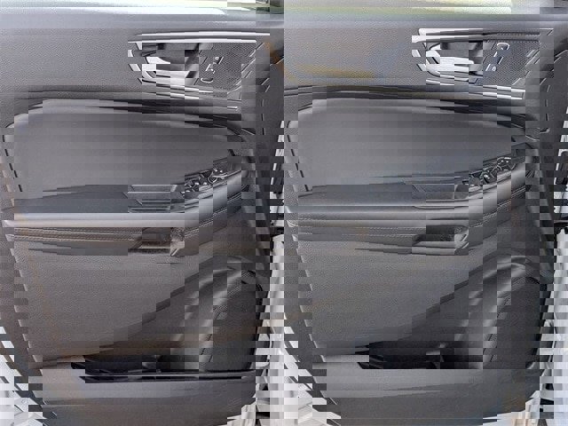 Certified 2023 Ford Edge SEL image 13