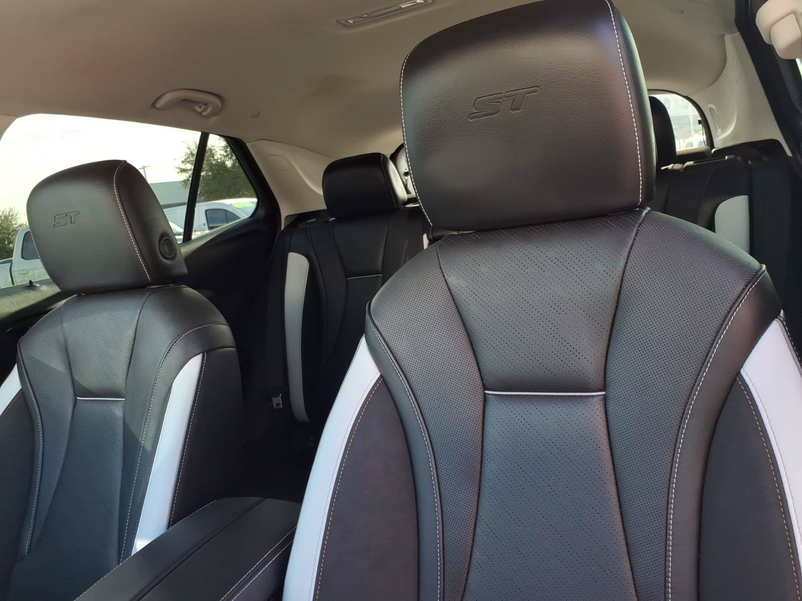 Used 2025 Buick Envision Sport Touring AWD/4WD image 13
