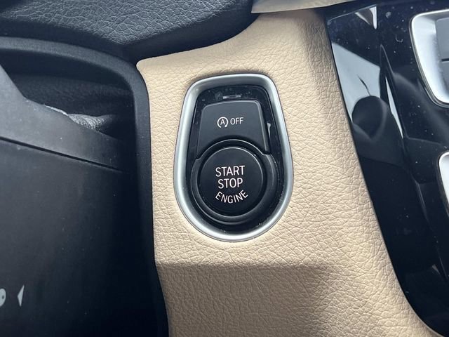 Used 2017 BMW 330i xDrive Sedan image 27