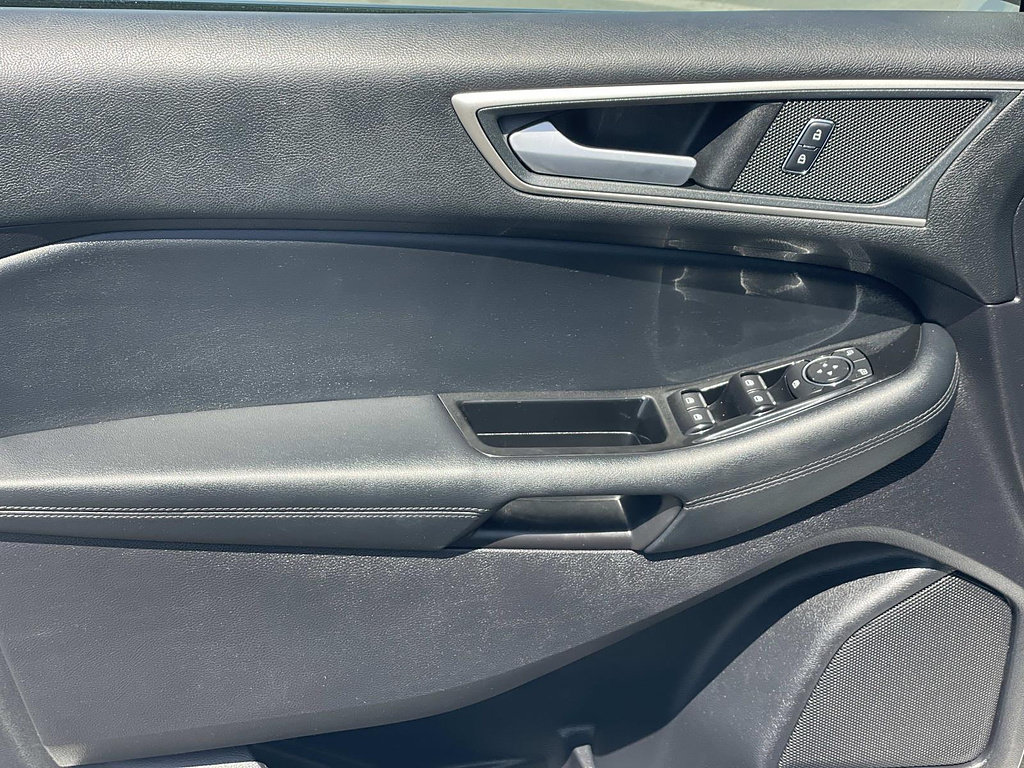 Certified 2019 Ford Edge SEL w/ Equipment Group 201A FWD image 18