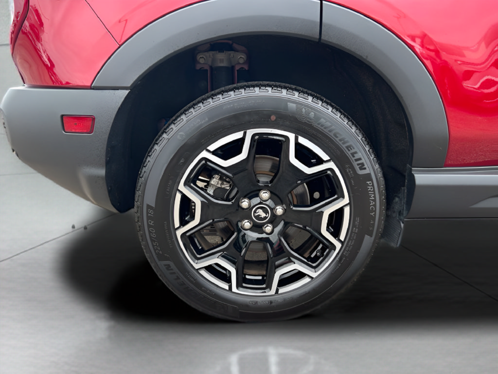 Certified 2025 Ford Bronco Sport Outer Banks w/ Outer Banks Tech Package+ AWD/4WD image 28