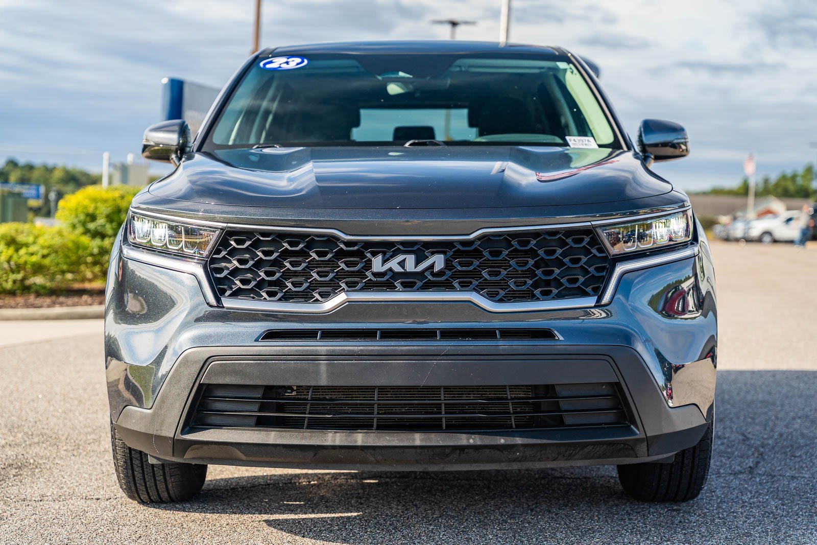 Used 2023 Kia Sorento LX image 8