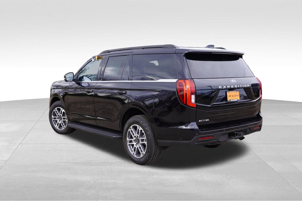 Certified 2025 Ford Expedition Active AWD/4WD image 7