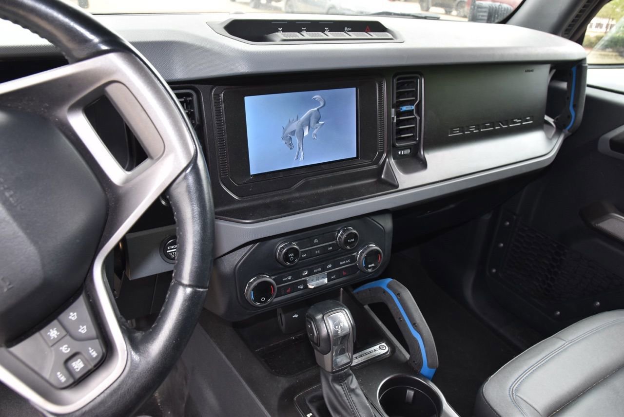 Certified 2021 Ford Bronco Black Diamond w/ Sasquatch Package image 9