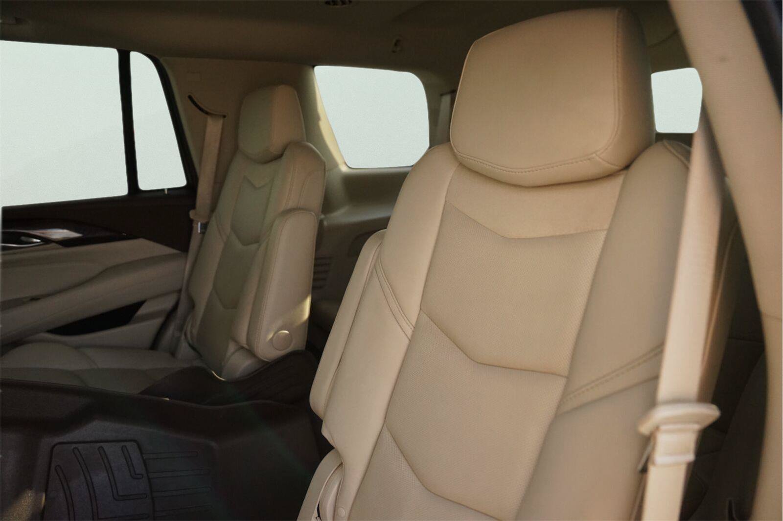Used 2017 Cadillac Escalade Luxury RWD image 14