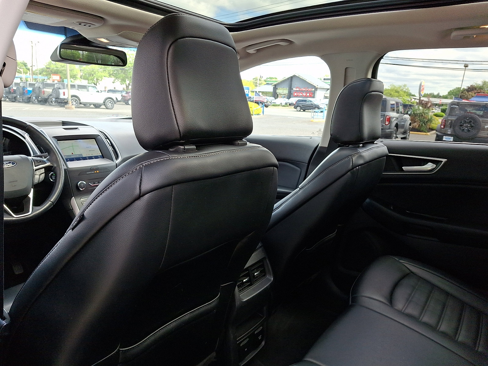 Certified 2020 Ford Edge SEL w/ Convenience Package AWD/4WD image 12