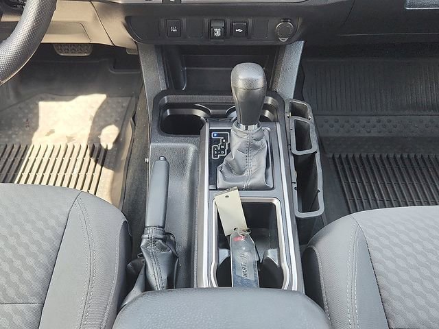 Used 2023 Toyota Tacoma SR5 AWD/4WD image 18