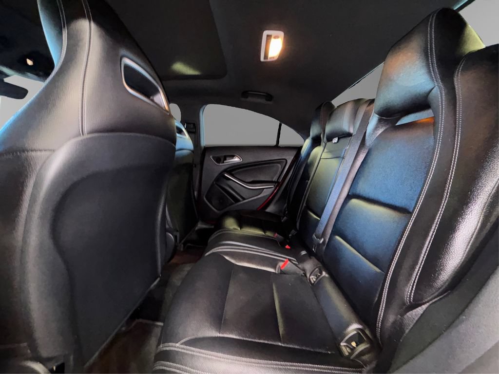 Used 2018 Mercedes-Benz CLA 250 4MATIC image 11