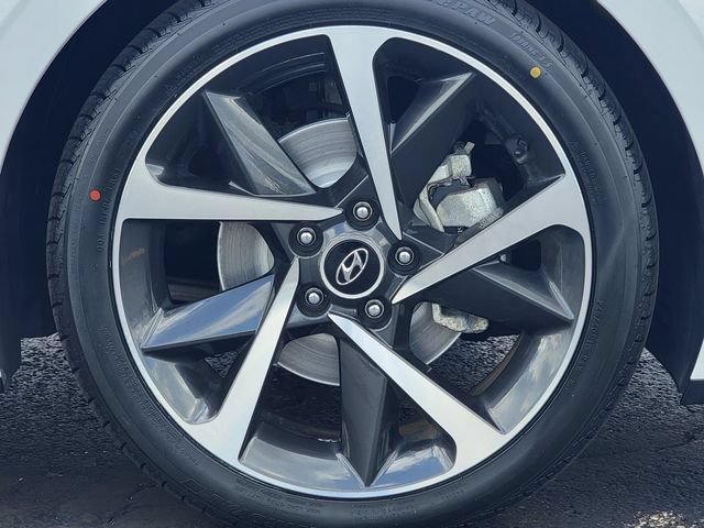 Used 2023 Hyundai Sonata SEL Plus FWD image 16