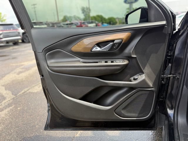Used 2020 GMC Terrain SLE w/ Driver Convenience Package FWD image 10