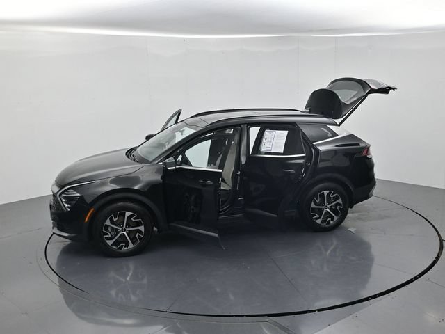 Used 2025 Kia Sportage EX w/ Premium Package FWD image 49