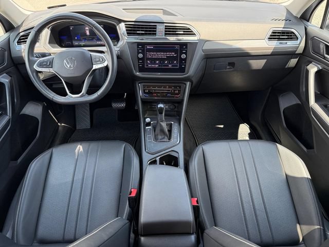 Used 2023 Volkswagen Tiguan SE FWD image 13