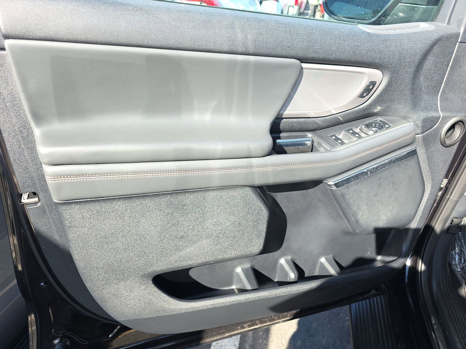 Certified 2025 Ford Expedition Max Active AWD/4WD image 29