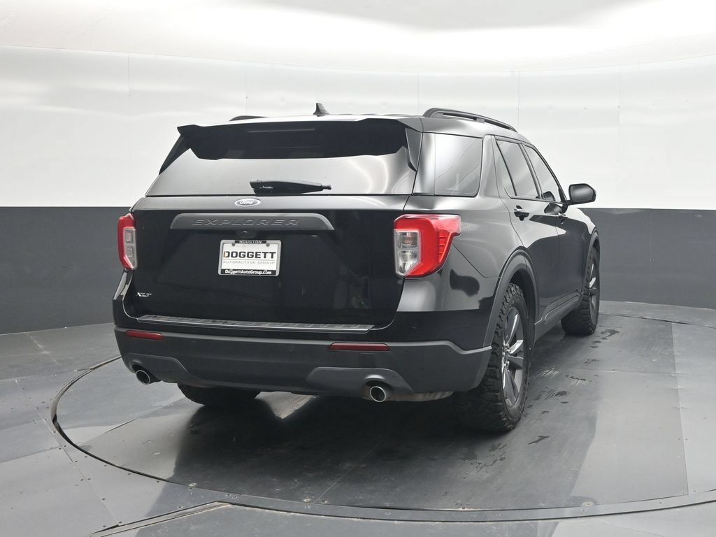 Certified 2023 Ford Explorer XLT w/ Equipment Group 202A RWD image 25