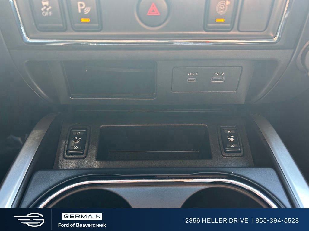Used 2023 Nissan Titan SV w/ SV Convenience Package image 26