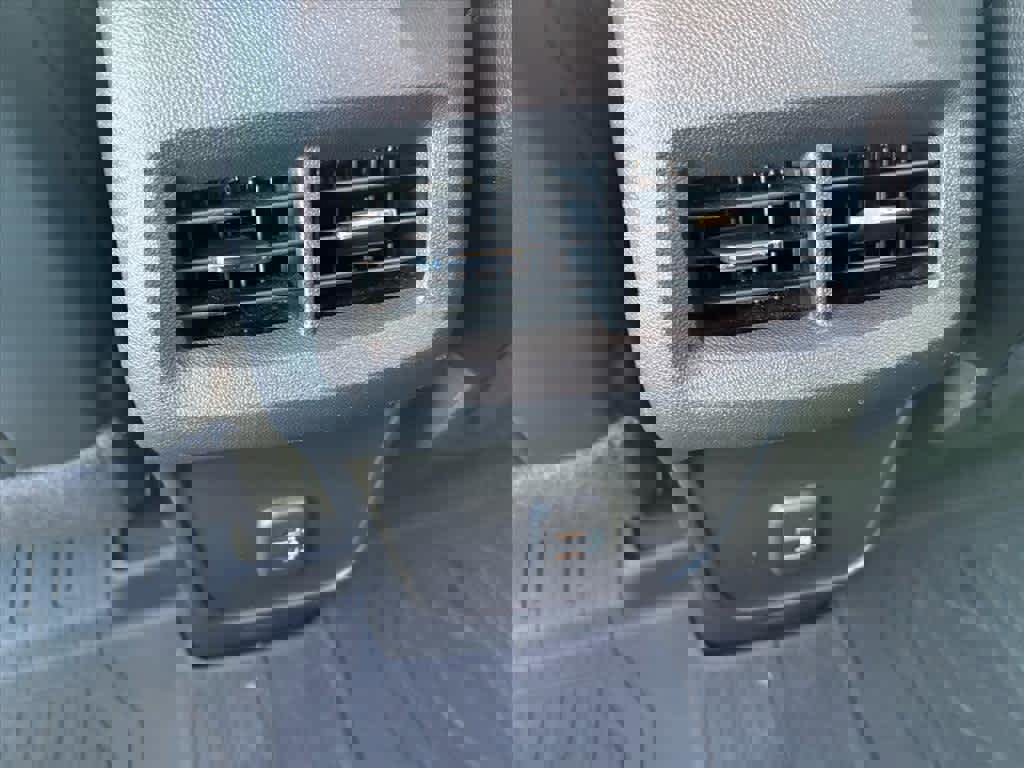 Used 2022 GMC Terrain AT4 w/ Infotainment Package II image 22