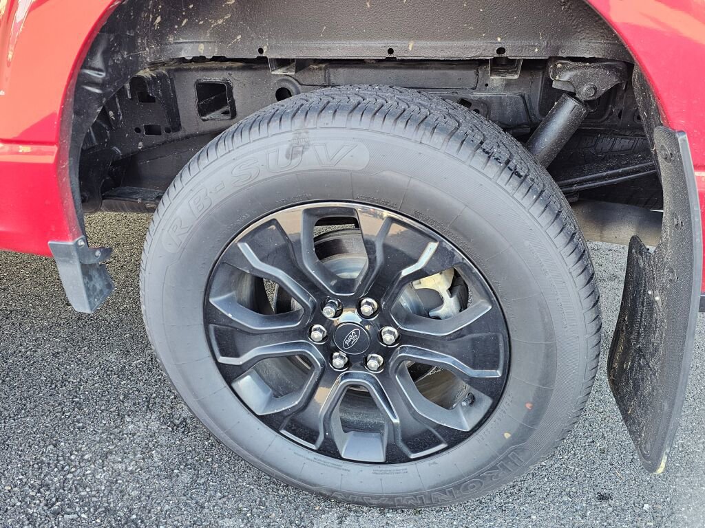 Certified 2022 Ford F150 XLT w/ Equipment Group 302A High image 10