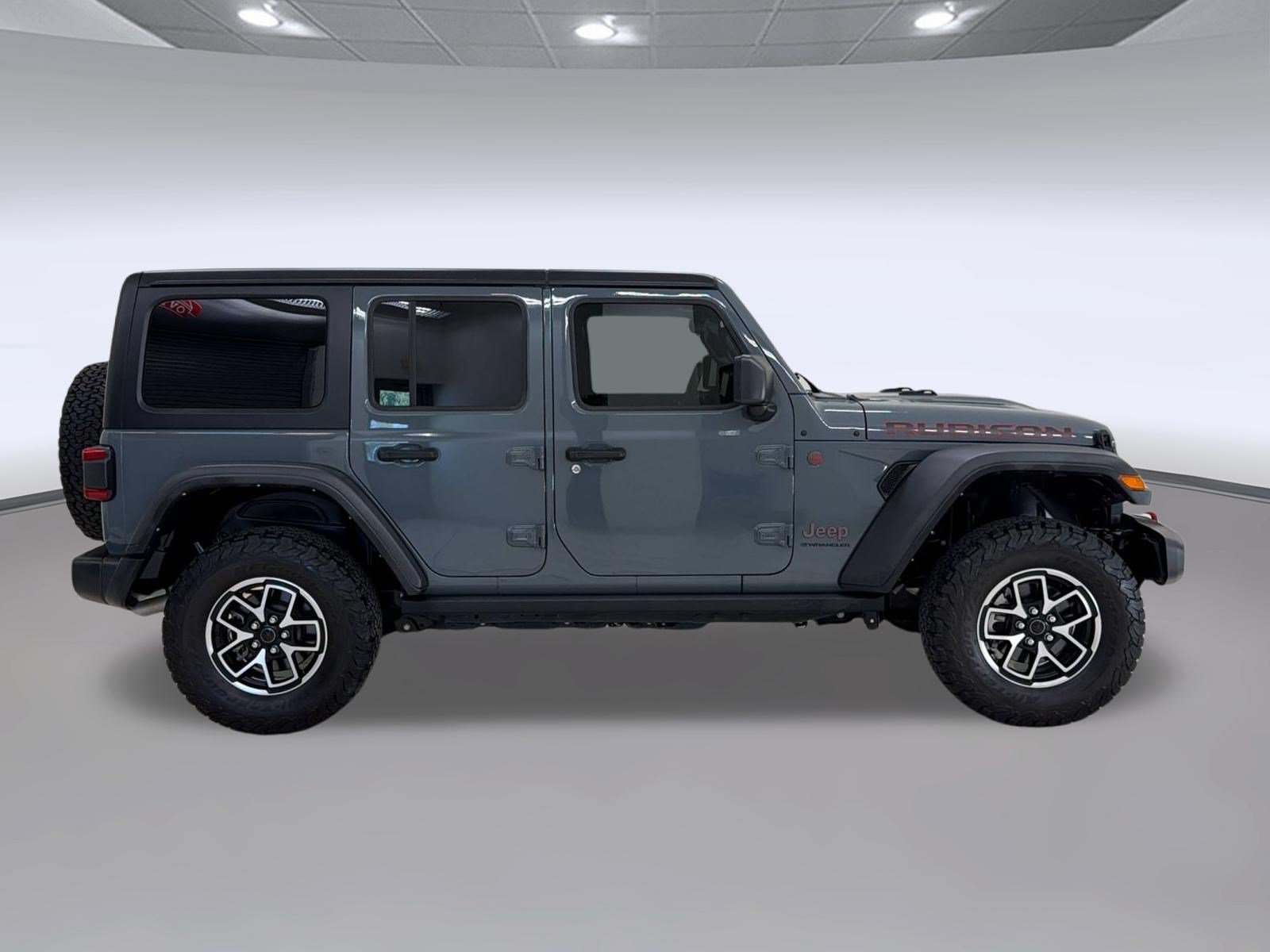 Used 2024 Jeep Wrangler Unlimited Rubicon w/ Safety Group AWD/4WD image 8