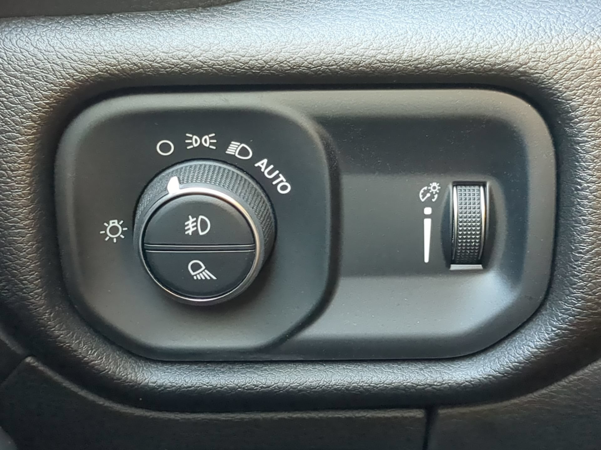 Used 2025 RAM 1500 Big Horn RWD image 62