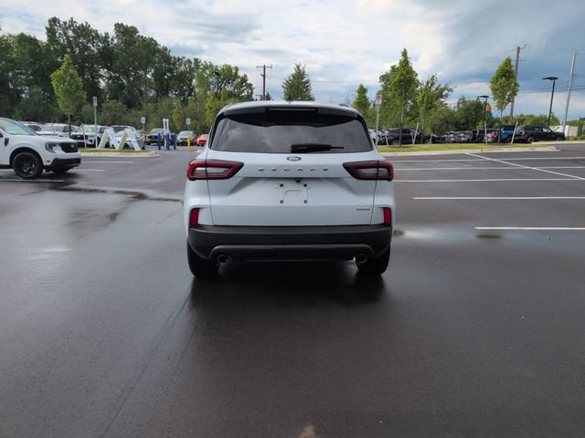 Certified 2025 Ford Escape ST-Line Select AWD/4WD image 6