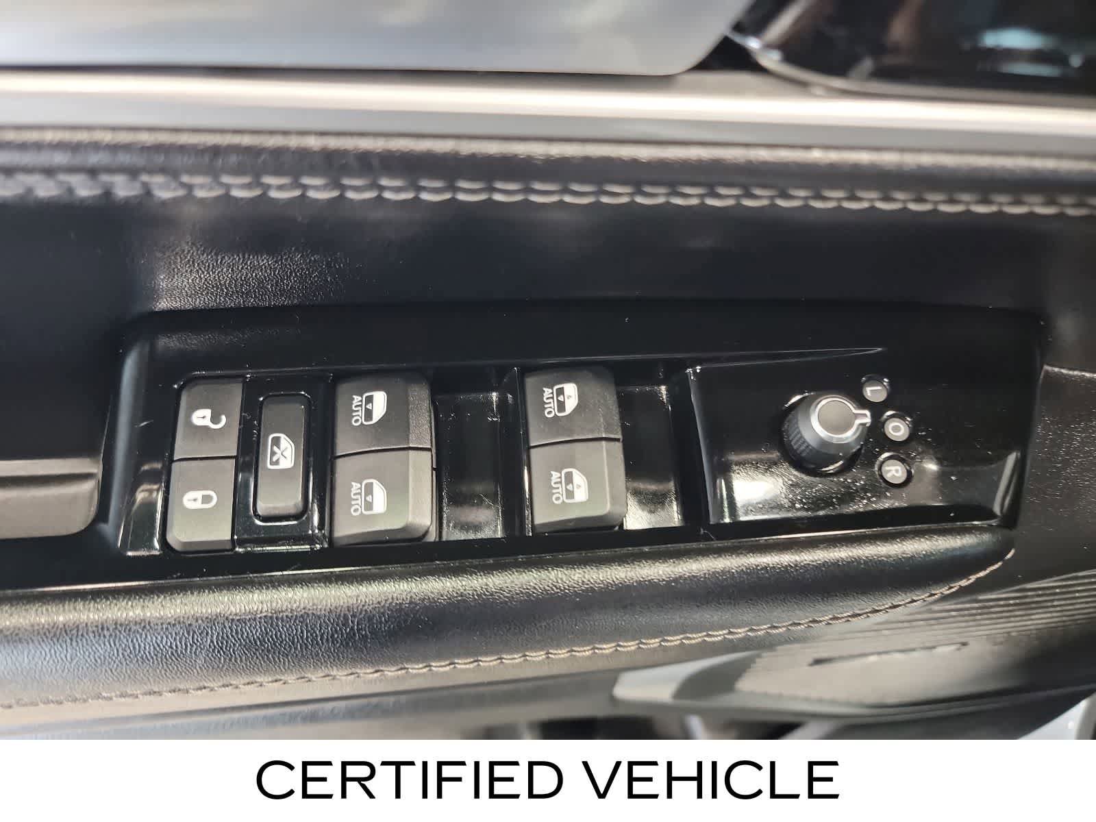 Used 2023 Jeep Wagoneer Series II AWD/4WD image 18