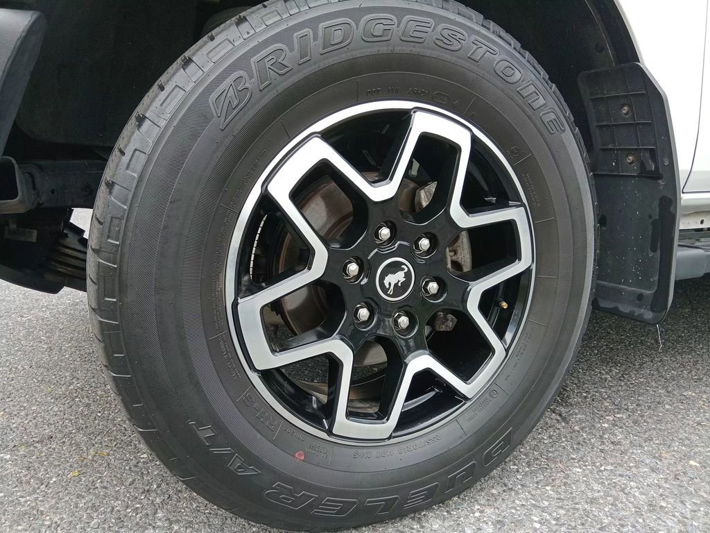 Certified 2022 Ford Bronco Outer Banks image 11