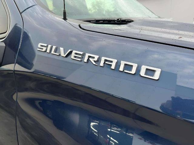 Used 2023 Chevrolet Silverado 1500 LT AWD/4WD image 37