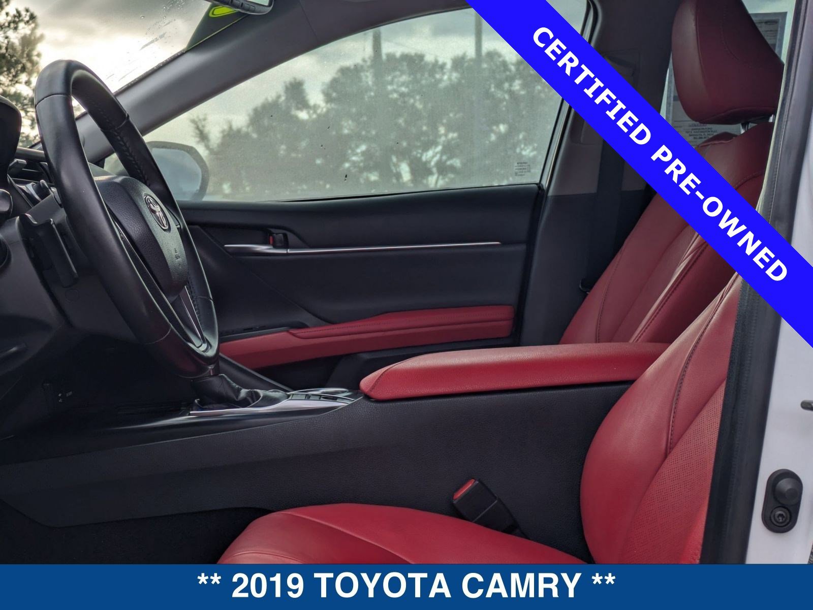 Used 2019 Toyota Camry XSE image 19