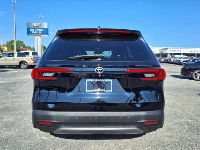 Used 2024 Toyota Grand Highlander Platinum image 4