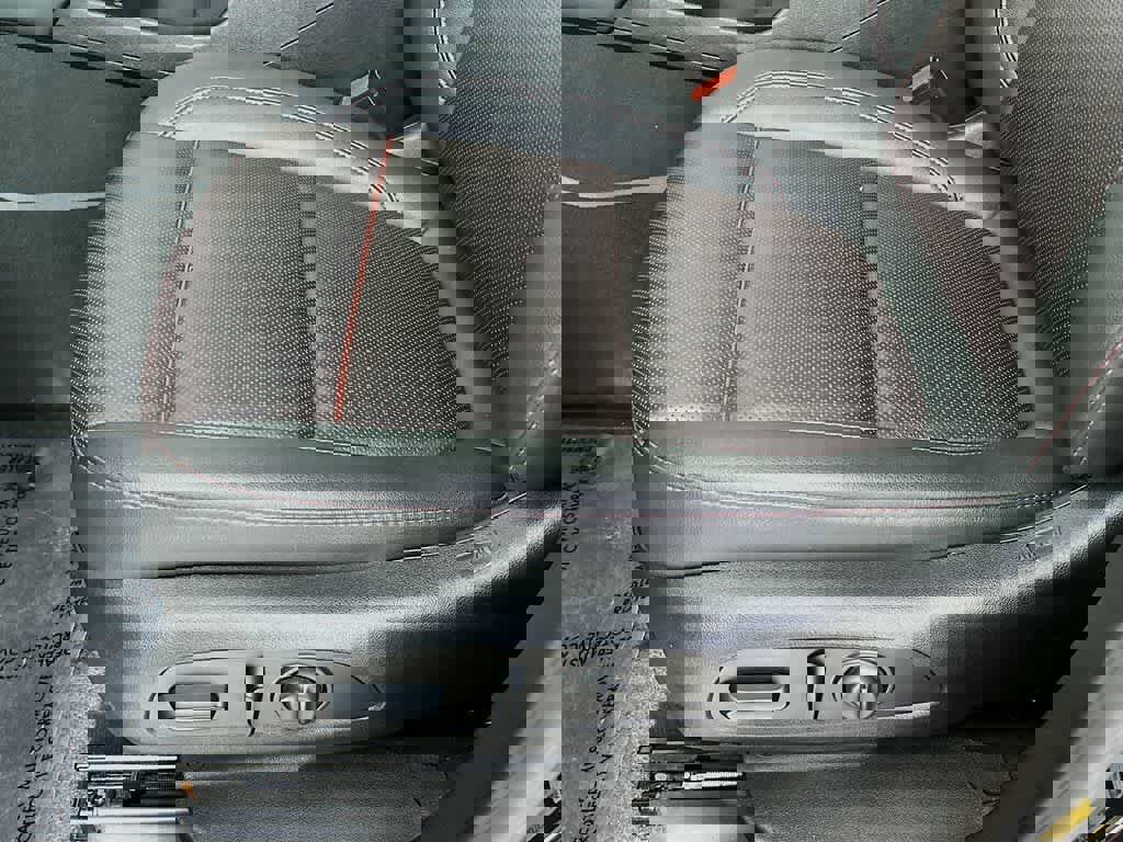 Used 2023 Chevrolet Blazer RS w/ Enhanced Convenience Package image 31