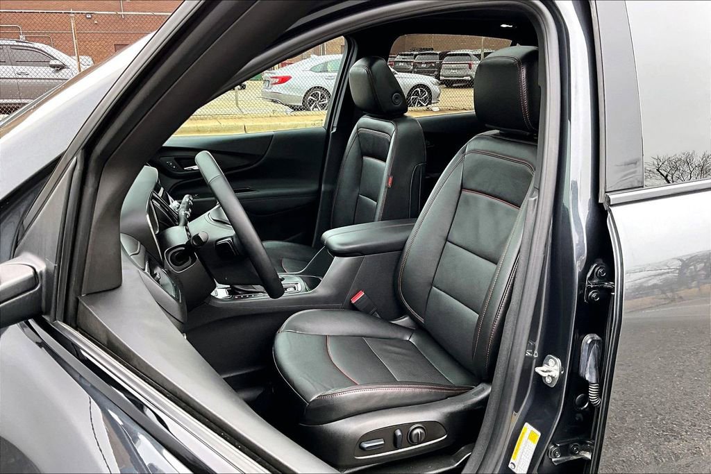 Used 2023 Chevrolet Equinox RS w/ RS Leather Package AWD/4WD image 24