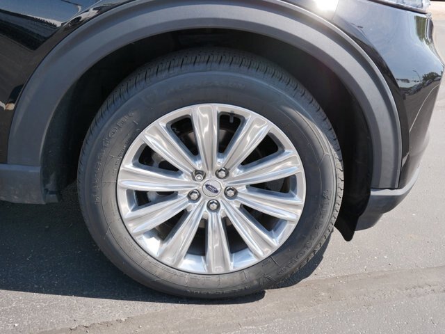 Certified 2023 Ford Explorer Limited w/ Limited Technology Package AWD/4WD image 6