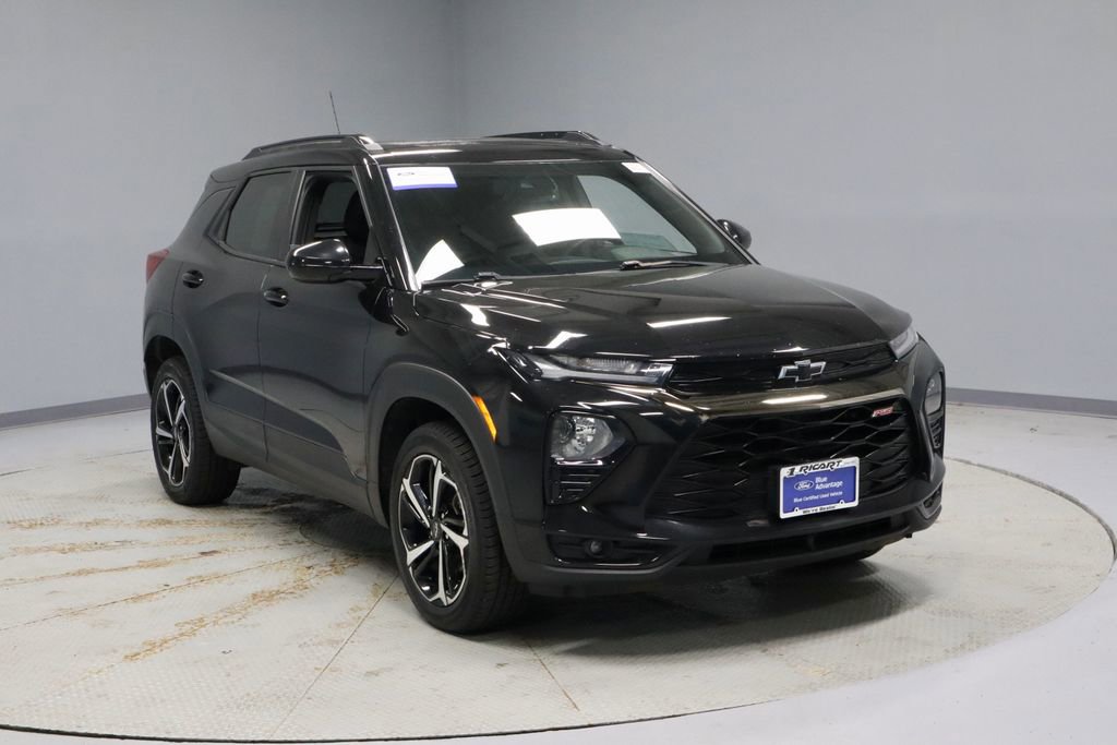 Used 2022 Chevrolet TrailBlazer RS w/ Sun and Liftgate Package AWD/4WD image 1