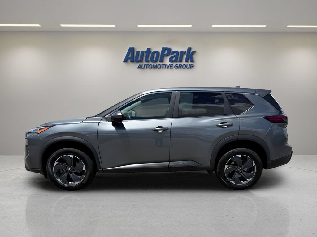 Used 2024 Nissan Rogue SV AWD/4WD image 4