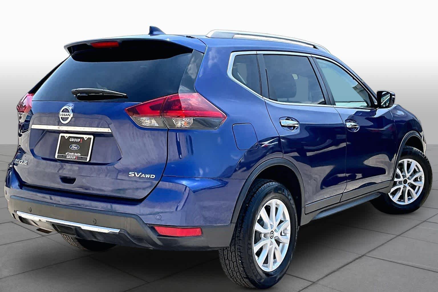 Used 2020 Nissan Rogue SV AWD/4WD image 13