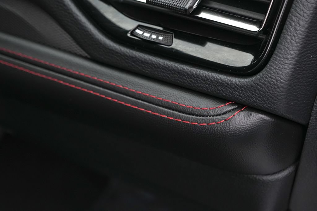 Used 2025 Dodge Durango GT AWD/4WD image 25