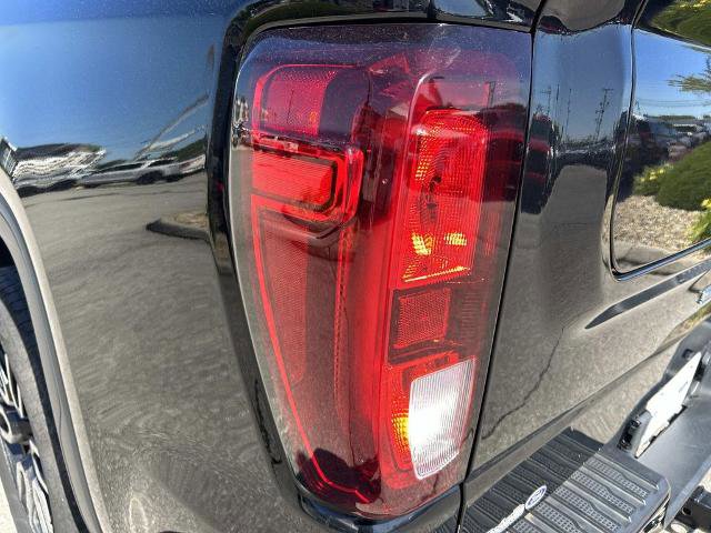 Used 2022 GMC Sierra 1500 Elevation w/ Elevation Premium Package AWD/4WD image 10