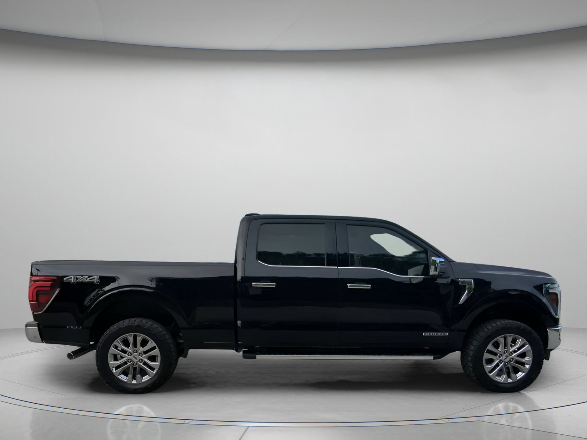 Certified 2025 Ford F150 Lariat w/ Equipment Group 502A High AWD/4WD image 28