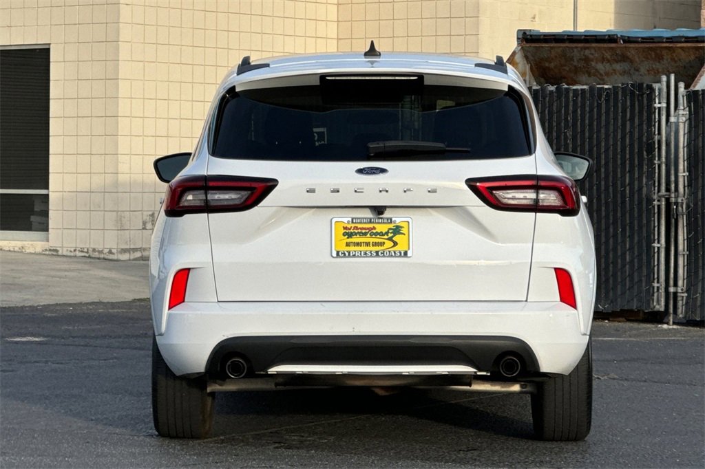 Certified 2023 Ford Escape ST-Line image 4