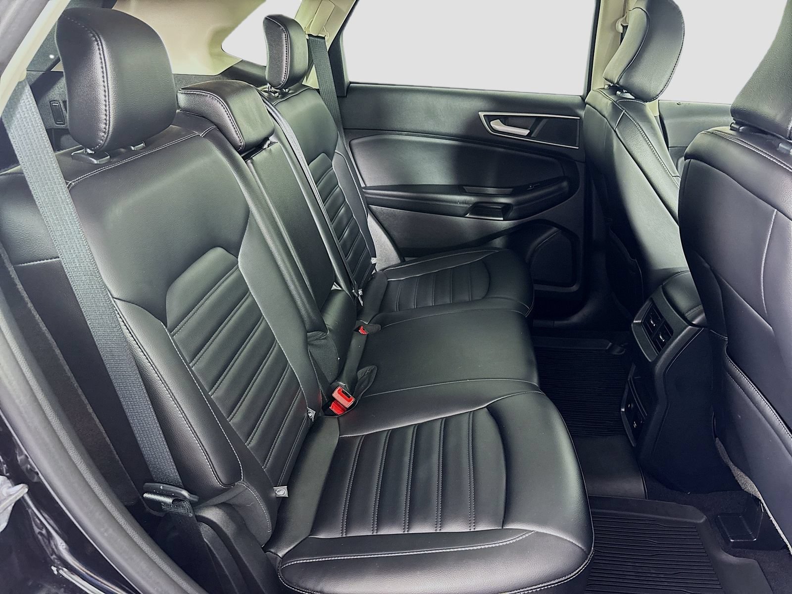 Certified 2024 Ford Edge SEL w/ Convenience Package AWD/4WD image 26
