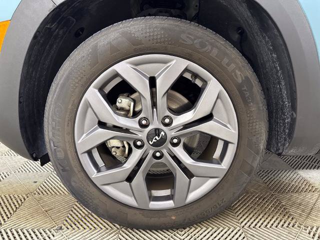 Used 2024 Kia Seltos S FWD image 13
