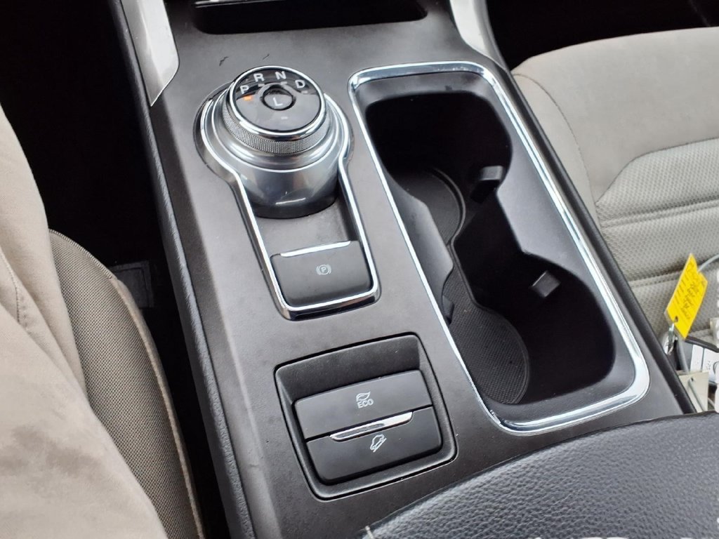 Certified 2018 Ford Fusion S FWD image 16
