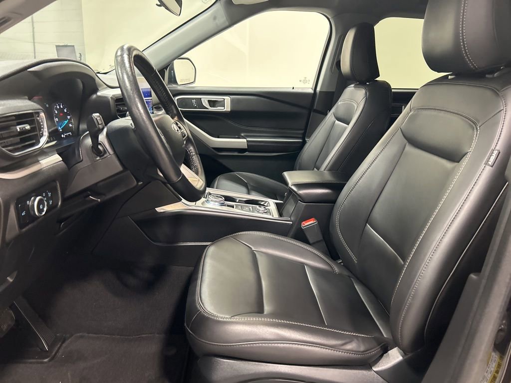 Certified 2023 Ford Explorer XLT w/ Equipment Group 202A image 12