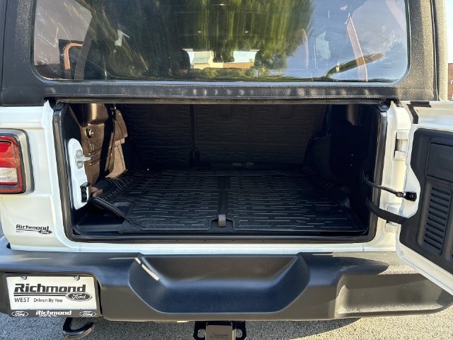 Used 2024 Jeep Wrangler Unlimited Sport AWD/4WD image 22